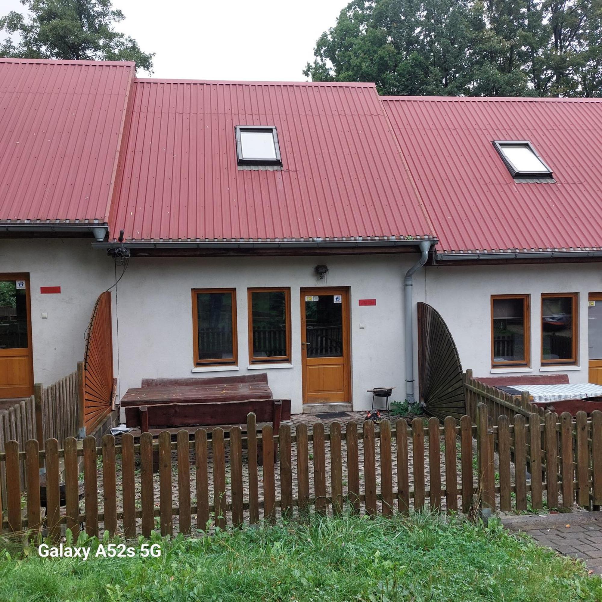 Domki Nad Jeziorem Karlowice Extérieur photo
