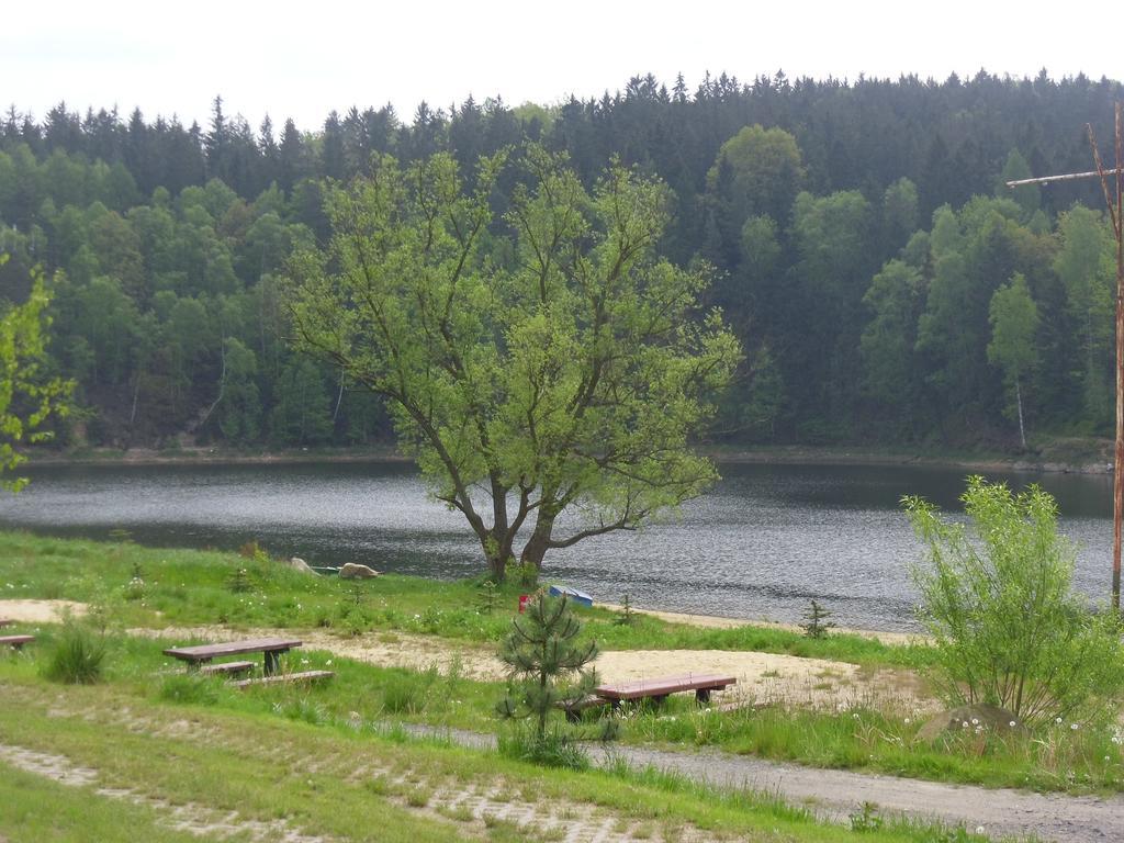 Domki Nad Jeziorem Karlowice Extérieur photo
