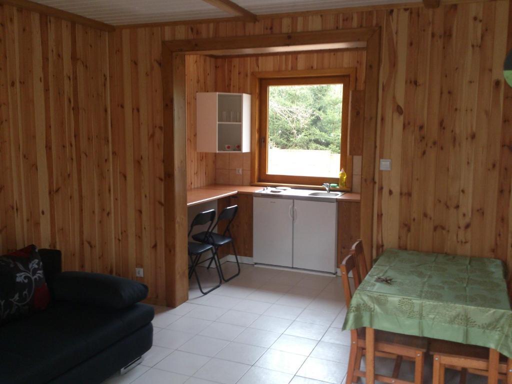 Domki Nad Jeziorem Karlowice Extérieur photo
